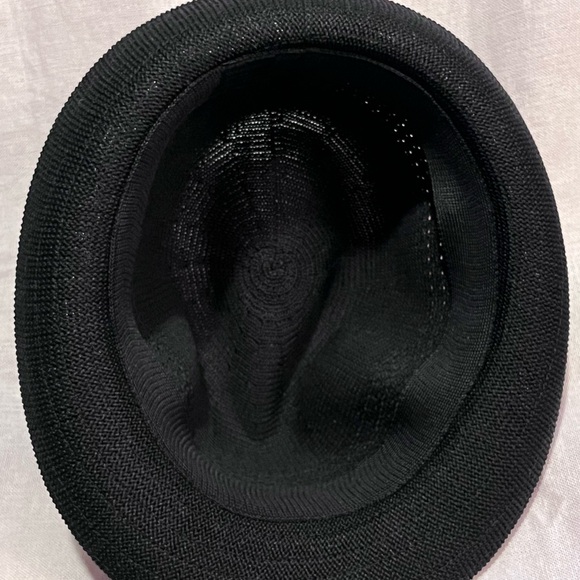 Men’s Black Leisure Hat. - Picture 6 of 6